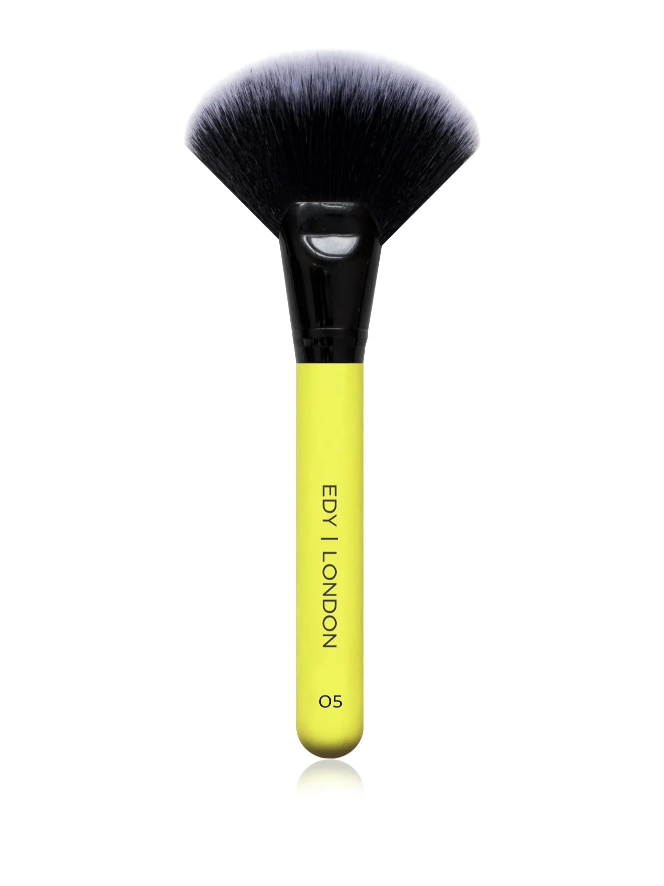 Large Fan Brush 05 Make-up Brush EDY LONDON Lemon - EDY LONDON PRODUCTS UK - The Best Makeup Brushes - shop.edy.london