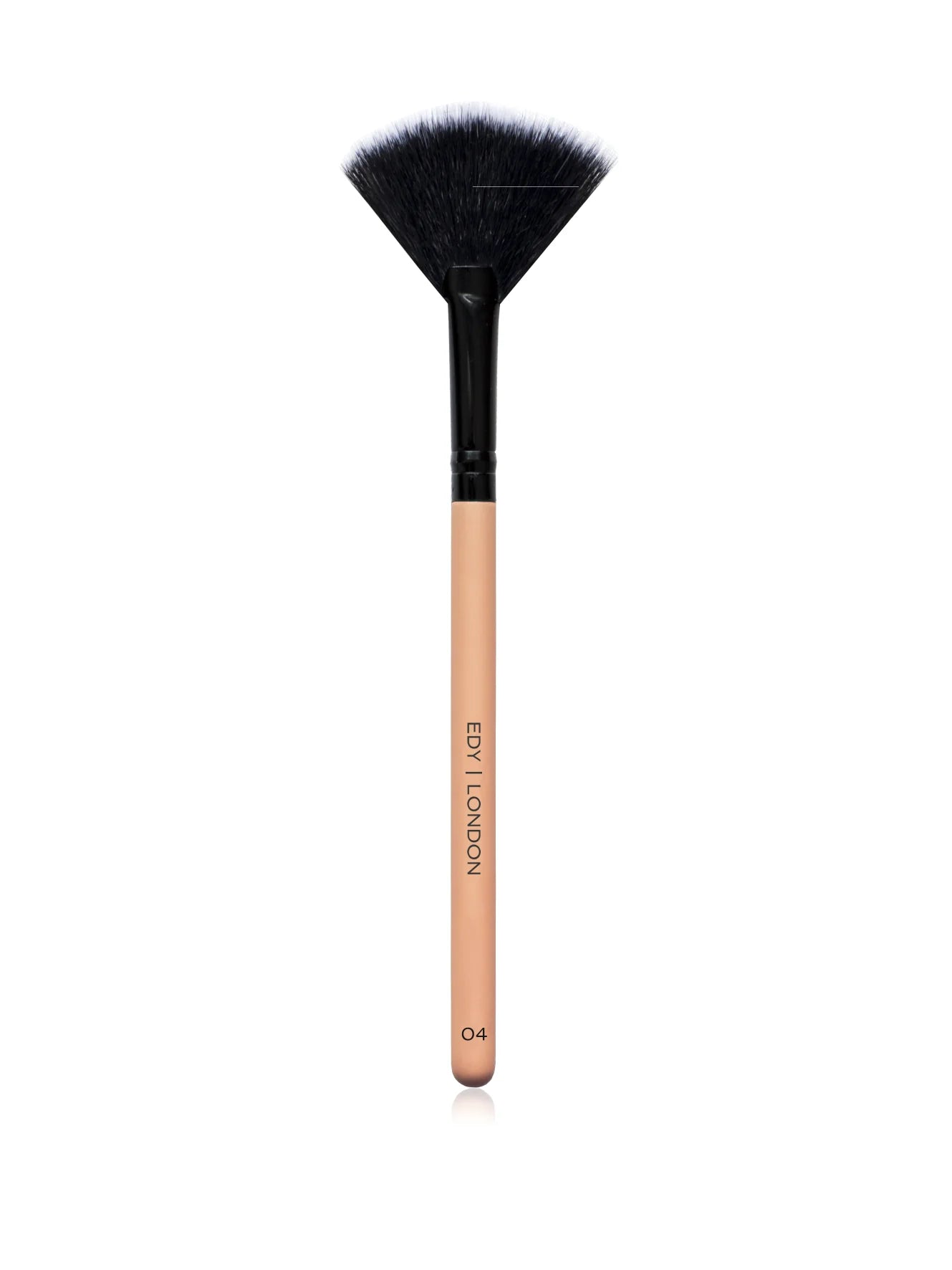 Small Fan Brush 04 Make-up Brush EDY LONDON Pale Pink   - EDY LONDON PRODUCTS UK - The Best Makeup Brushes - shop.edy.london