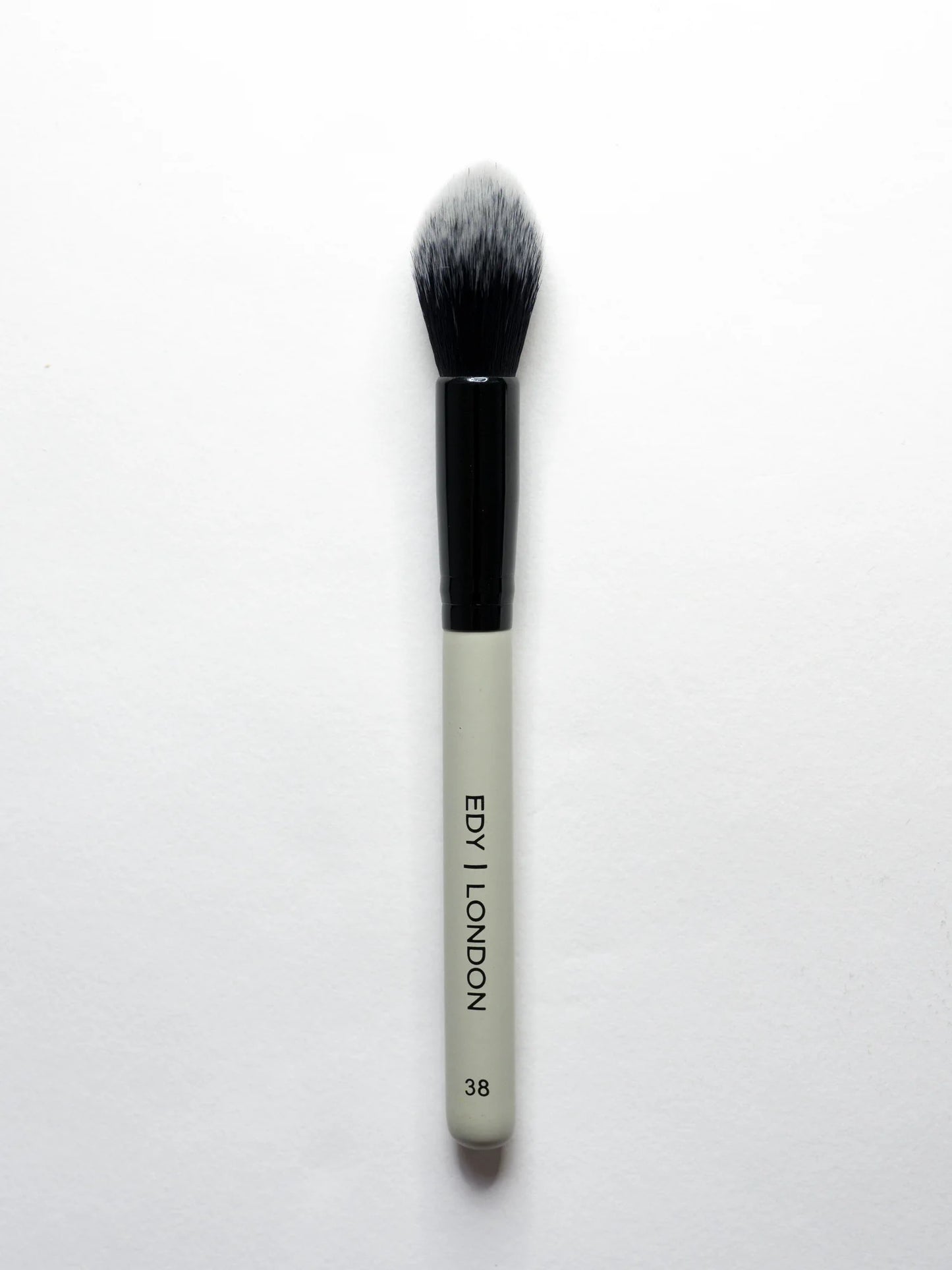 Small Powder Brush 38 Make-up Brush EDY LONDON    - EDY LONDON PRODUCTS UK - The Best Makeup Brushes - shop.edy.london